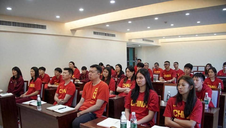 篮发展的方, 打球, 切问题 篮发展的方, 打球, 切问题