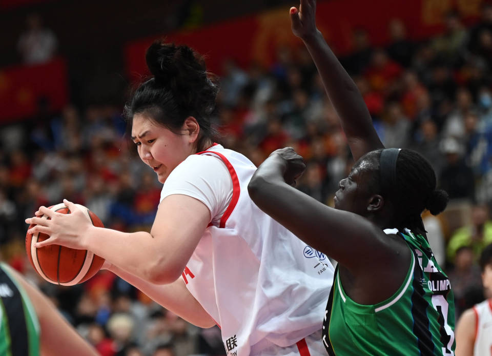 中国女篮的, 队提上来 中国女篮的, 队提上来