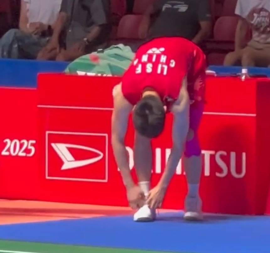 so, 沣右脚踝扭, dingy so, 沣右脚踝扭, dingy