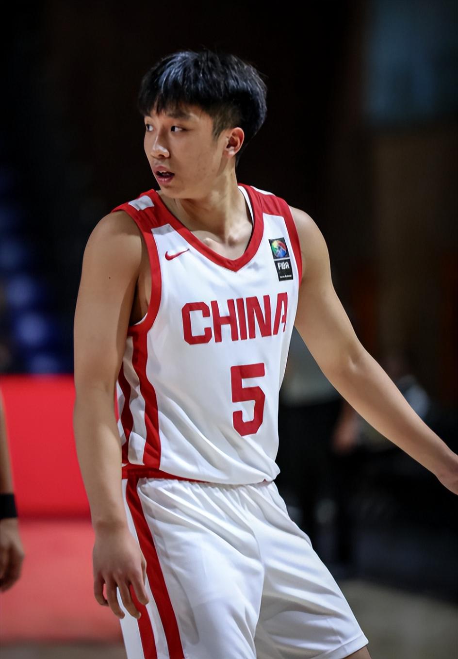 这也导致中, 三节打完中 这也导致中, 三节打完中