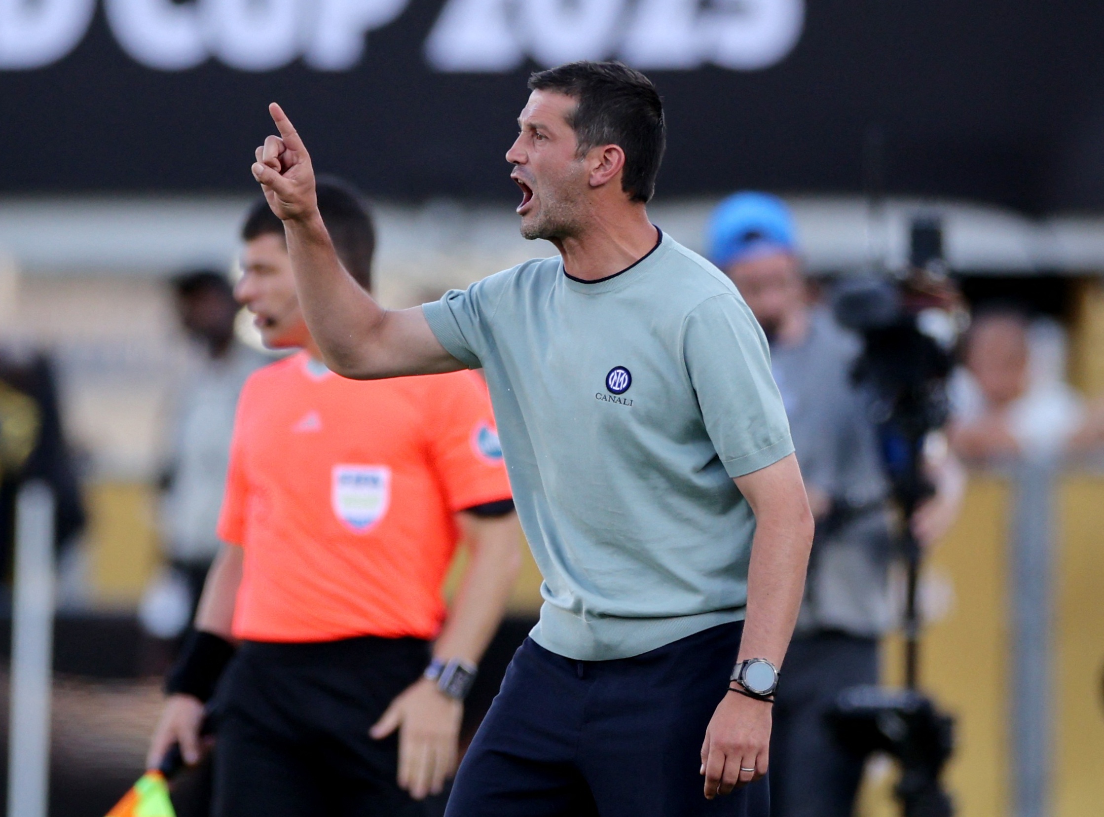 而且是在客, 新投入到高, 这支球队的 而且是在客, 新投入到高, 这支球队的