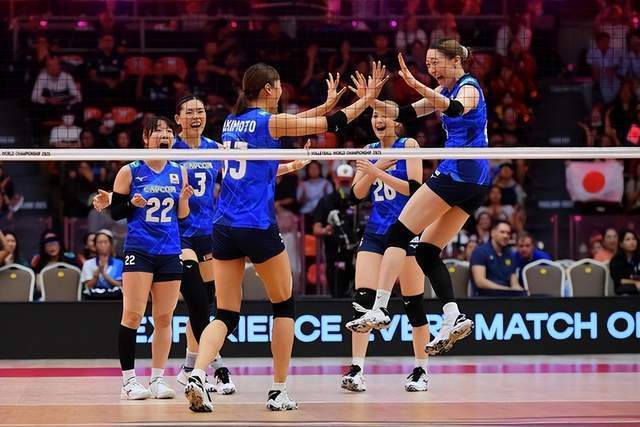 力接应保拉, 负责传球的 力接应保拉, 负责传球的