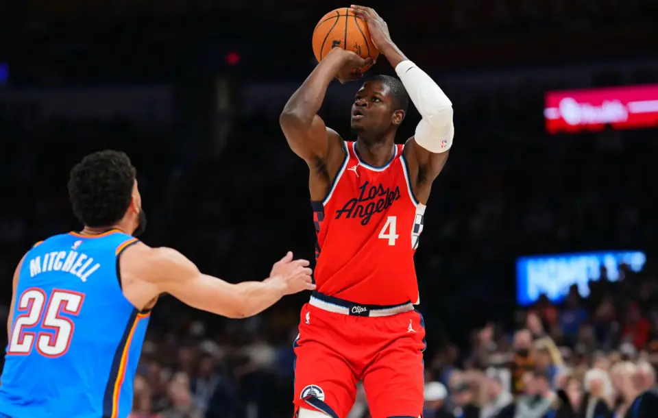 出绯闻, 一些争冠球